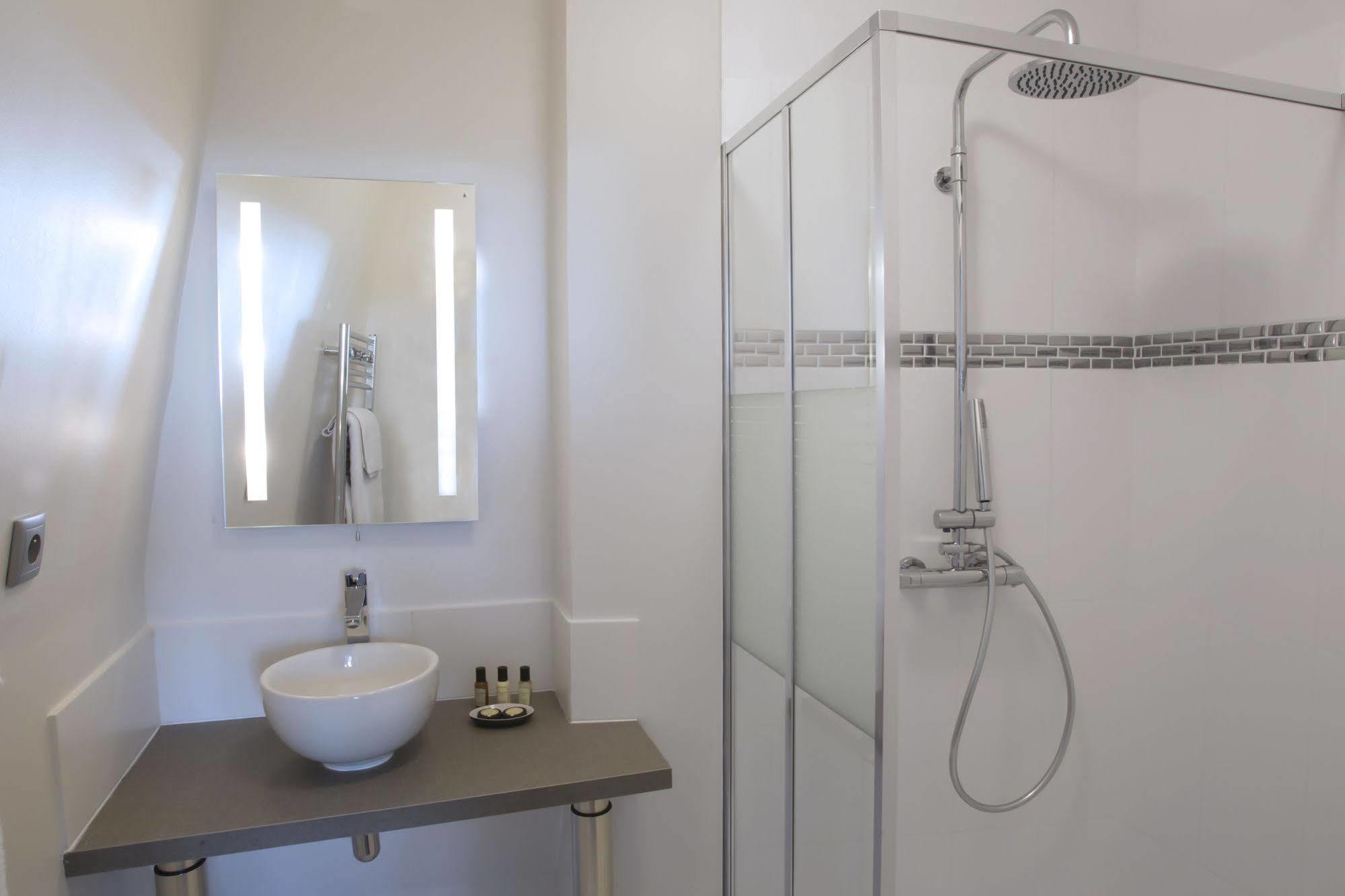 Boutique Hotel Valezieux Рошкорбон Екстер'єр фото