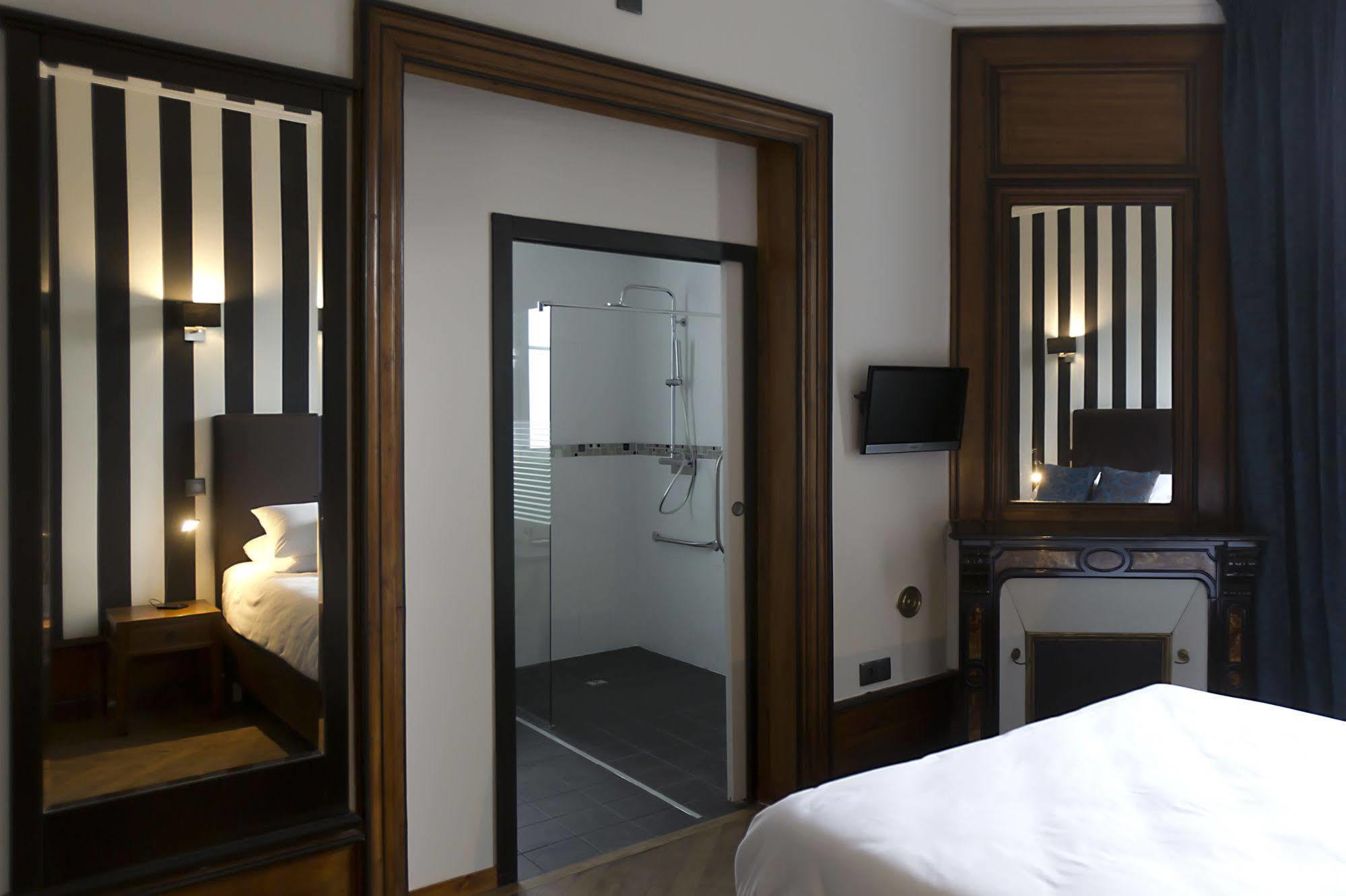 Boutique Hotel Valezieux Рошкорбон Екстер'єр фото